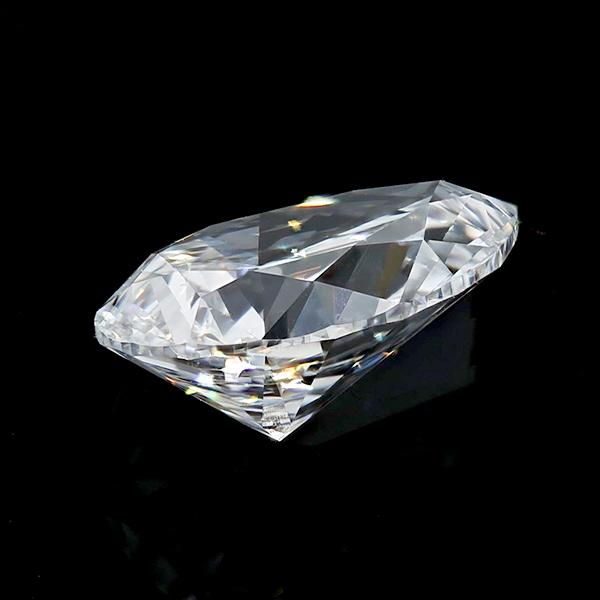 ダイヤモンド　ペアシェイプ　M VVS1 0.492ct